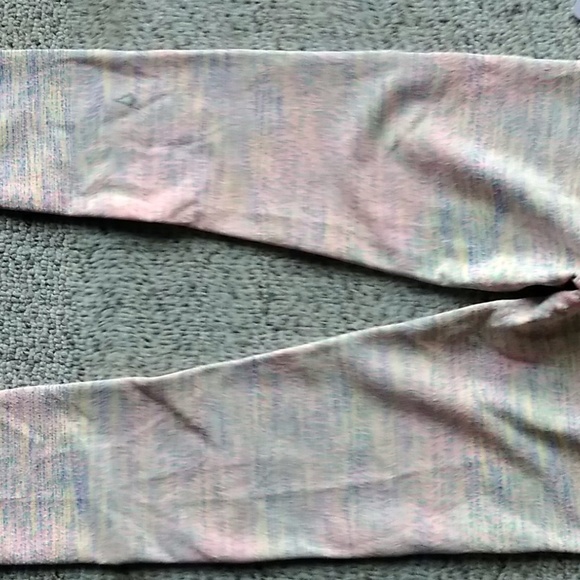 Ivivva Rhythmic pink pattern leggings 12